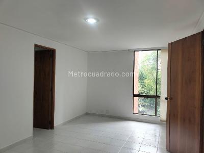 Apartamento de 3 alcobas en arriendo en El Poblado, Medellín, 143 m² · foto 10 de 20