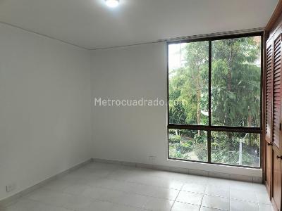 Apartamento de 3 alcobas en arriendo en El Poblado, Medellín, 143 m² · foto 14 de 20