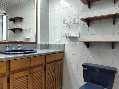 Apartamento de 3 alcobas en arriendo en El Poblado, Medellín, 143 m² · foto 18 de 20