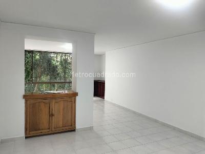 Apartamento de 3 alcobas en arriendo en El Poblado, Medellín, 143 m² · foto 2 de 20