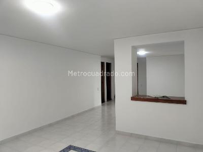 Apartamento de 3 alcobas en arriendo en El Poblado, Medellín, 143 m² · foto 4 de 20