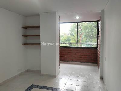 Apartamento de 3 alcobas en arriendo en El Poblado, Medellín, 143 m² · foto 8 de 20