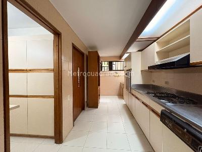 Apartamento de 3 alcobas en arriendo en Envigado, Envigado, 162 m² · foto 10 de 15