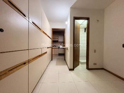 Apartamento de 3 alcobas en arriendo en Envigado, Envigado, 162 m² · foto 11 de 15