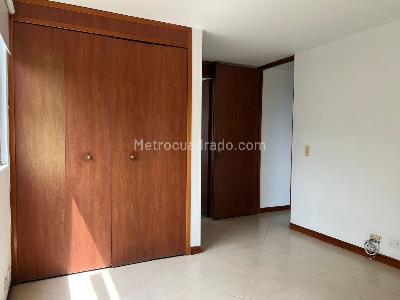 Apartamento de 3 alcobas en arriendo en Envigado, Envigado, 86 m² · foto 10 de 13
