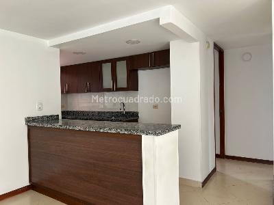 Apartamento de 3 alcobas en arriendo en Envigado, Envigado, 86 m² · foto 6 de 13