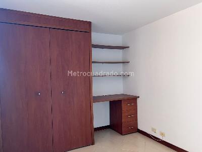Apartamento de 3 alcobas en arriendo en Envigado, Envigado, 86 m² · foto 8 de 13
