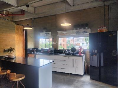 Apartamento en venta en El Poblado, Medellín · foto 6 de 16