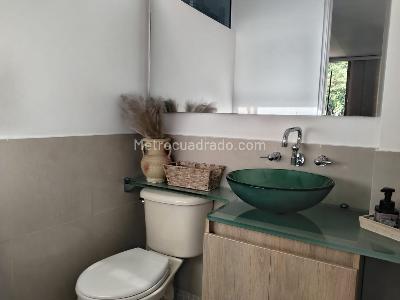 Apartamento de 3 alcobas en arriendo en El Poblado, Medellín, 164 m² · foto 18 de 20