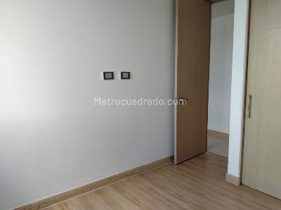 Apartamento de 3 alcobas en arriendo en El Poblado, Medellín, 88 m² · foto 15 de 20