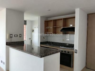Apartamento de 3 alcobas en arriendo en El Poblado, Medellín, 88 m² · foto 8 de 20