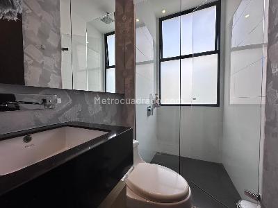 Apartamento de 3 alcobas en venta en El Poblado, Medellín, 170 m² · foto 18 de 20