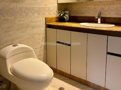 Apartamento de 3 alcobas en venta en El Poblado, Medellín, 109 m² · foto 13 de 14