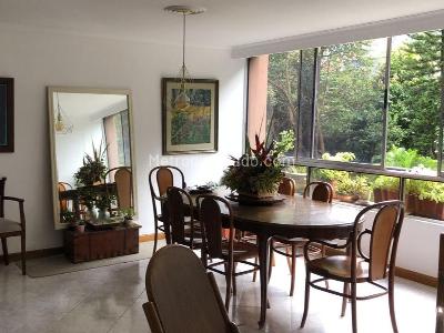 Apartamento de 3 alcobas en venta en El Poblado, Medellín, 109 m² · foto 3 de 14