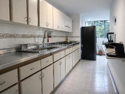 Apartamento de 3 alcobas en venta en El Poblado, Medellín, 109 m² · foto 6 de 14