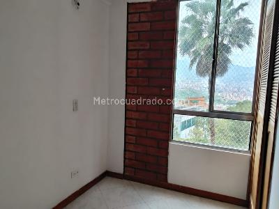 Apartamento en venta en El Poblado, Medellín · foto 11 de 18