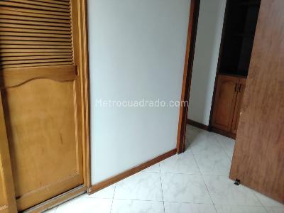 Apartamento en venta en El Poblado, Medellín · foto 12 de 18