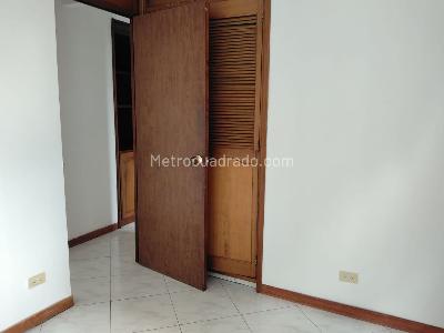 Apartamento en venta en El Poblado, Medellín · foto 16 de 18