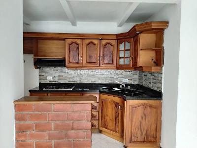 Apartamento en venta en El Poblado, Medellín · foto 4 de 18