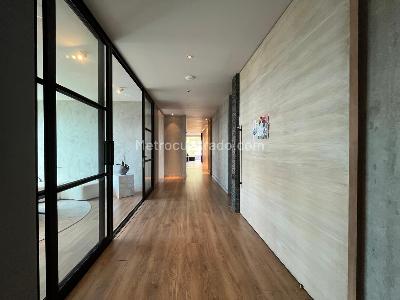 Apartamento de 3 alcobas en venta en El Poblado, Medellín, 406 m² · foto 10 de 20