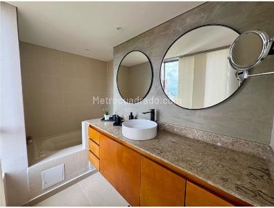 Apartamento en venta en El Poblado, Medellín · foto 14 de 16