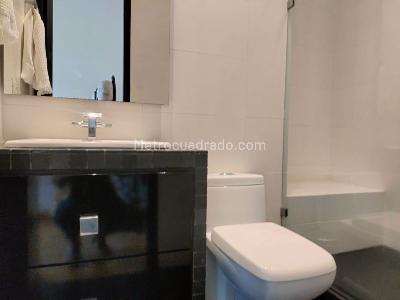 Apartamento de 1 alcoba en venta en El Poblado, Medellín, 127 m² · foto 14 de 15