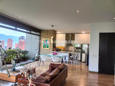 Apartamento de 1 alcoba en venta en El Poblado, Medellín, 127 m² · foto 2 de 15