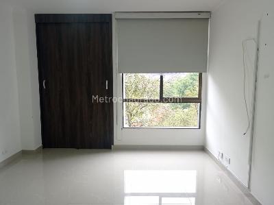 Apartamento de 2 alcobas en venta en El Poblado, Medellín, 65 m² · foto 16 de 19