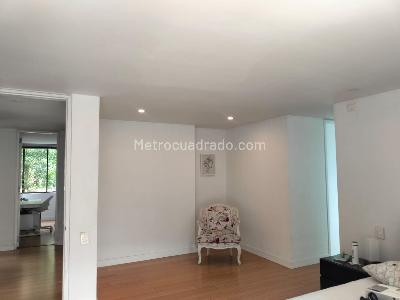 Apartamento en venta en El Poblado, Medellín · foto 12 de 19