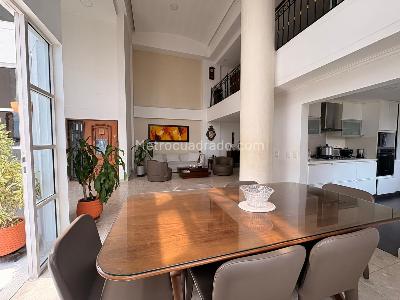 Apartamento en venta en El Poblado, Medellín · foto 3 de 17