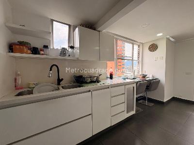 Apartamento en venta en El Poblado, Medellín · foto 8 de 17