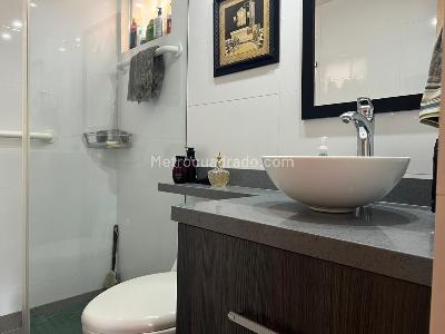Apartamento de 3 alcobas en venta en El Poblado, Medellín, 125 m² · foto 16 de 18