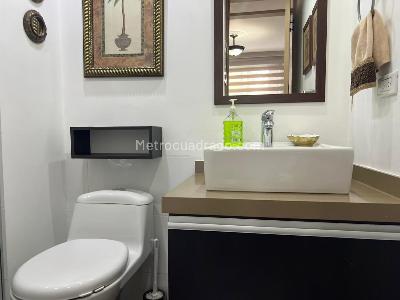 Apartamento de 3 alcobas en venta en El Poblado, Medellín, 125 m² · foto 17 de 18