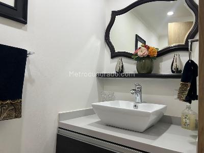Apartamento de 3 alcobas en venta en El Poblado, Medellín, 125 m² · foto 18 de 18