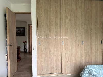 Apartamento de 3 alcobas en venta en El Poblado, Medellín, 125 m² · foto 9 de 18