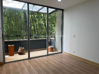 Apartamento de 3 alcobas en venta en El Poblado, Medellín, 82 m² · foto 10 de 19