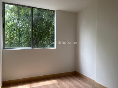 Apartamento de 3 alcobas en venta en El Poblado, Medellín, 82 m² · foto 14 de 19