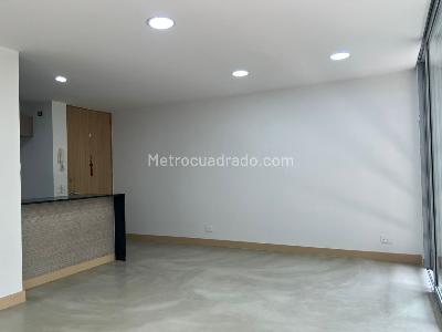 Apartamento de 3 alcobas en venta en El Poblado, Medellín, 82 m² · foto 3 de 19
