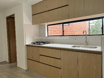 Apartamento en venta en Envigado, Envigado · foto 5 de 18
