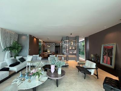 Casa de 4 alcobas en venta en Envigado, Envigado, 1200 m² · foto 2 de 20