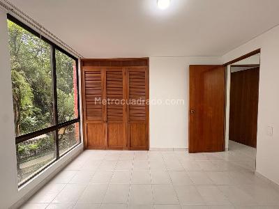 Apartamento de 3 alcobas en venta en El Poblado, Medellín, 143 m² · foto 10 de 16