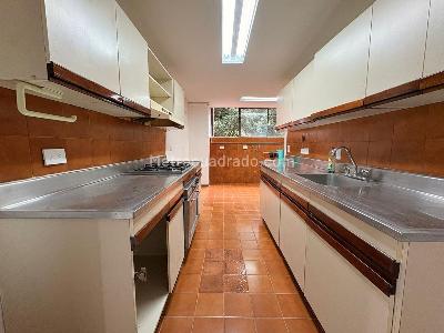 Apartamento de 3 alcobas en venta en El Poblado, Medellín, 143 m² · foto 4 de 16