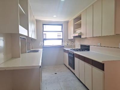 Apartamento de 4 alcobas en venta en El Poblado, Medellín, 240 m² · foto 8 de 17