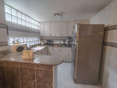 Apartamento de 3 alcobas en venta en Envigado, Envigado, 168 m² · foto 7 de 19
