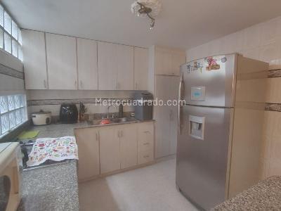 Apartamento de 3 alcobas en venta en Envigado, Envigado, 168 m² · foto 9 de 19