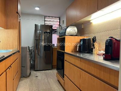 Apartamento de 3 alcobas en venta en El Poblado, Medellín, 101 m² · foto 5 de 17