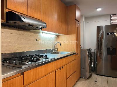 Apartamento de 3 alcobas en venta en El Poblado, Medellín, 101 m² · foto 6 de 17