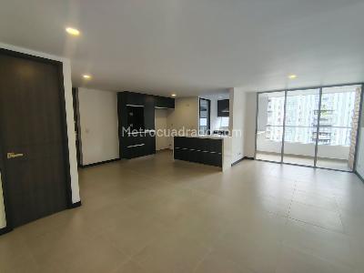 Apartamento en arriendo en Envigado, Envigado · foto 2 de 16