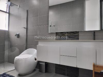 Apartamento de 2 alcobas en venta en El Poblado, Medellín, 167 m² · foto 18 de 20