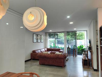 Apartamento de 2 alcobas en venta en El Poblado, Medellín, 167 m² · foto 2 de 20